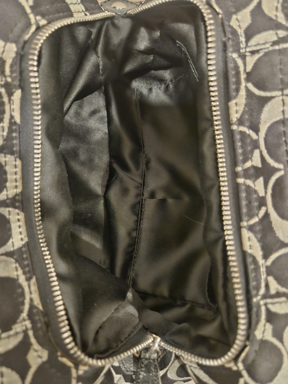 Coach Ashley Madison Shoulder Bag (F21881) - Picture 8 of 11